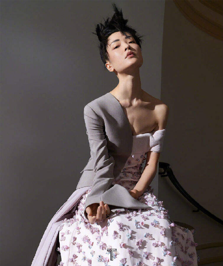 上游时尚|超模杜鹃拍大片美成油画